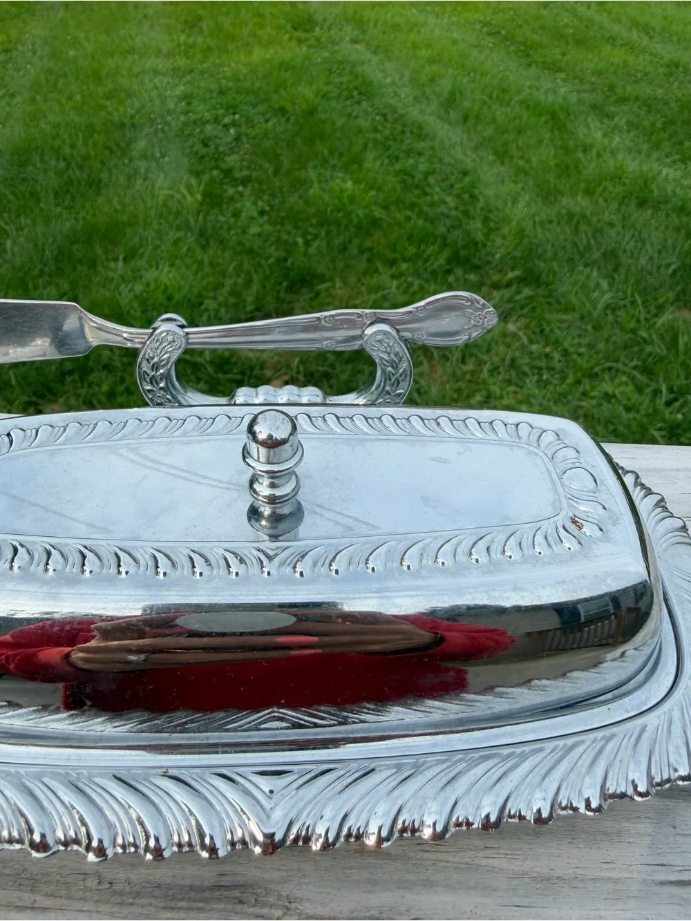 Vintage IRVINWARE Silver Plated Butter Dish With Butter Knife